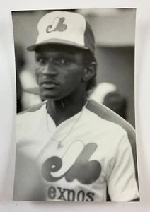 Otis Nixon (1989) Montreal Expos Vintage Baseball Postcard PCME - Picture 1 of 2