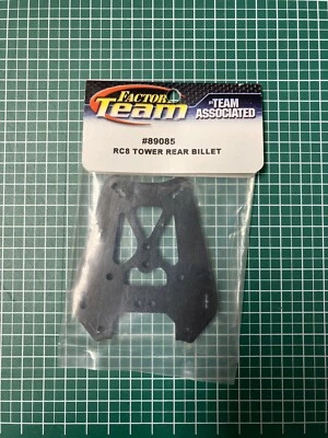 Team Associated 89085 RC8 Dämpferbrücke hinten Aluminium Schwarz - Bild 1 von 2