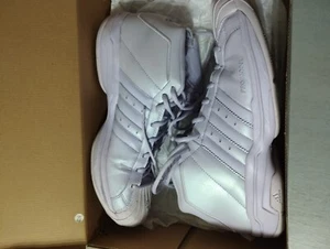 Zapatilla Adidas promodel talla 47 1/3 color morada con su caja muy buen estado - Imagen 1 de 7