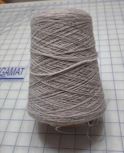 1 cono marrón oveja naturaleza hilado hilo calcetín dedo 2800 YDS 1 LB NUEVO CON ETIQUETAS 2nds - Imagen 1 de 3