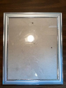 Silver Tone Metal Tabletop Standing 8 x 10 Photo Picture Frame Rectangle Pretty - Picture 1 of 9