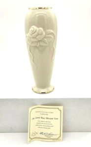 Nuevo de Lote Antiguo Jarrón Lenox Mediano La Flor de Rosa Borde Oro 24k Marfil Porcelana 7.5" - Imagen 1 de 3
