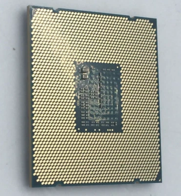 Procesador CPU Intel Core i7-5820K SR20S 3,30 GHz 6 núcleos LGA2011-3 140 W 15 MB Foto 1 de 3