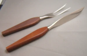 Juego de tenedores y cuchillos de talla vintage Midcentury mangos de madera - Imagen 1 de 5