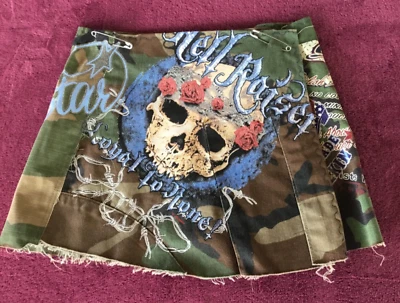 Falda envolvente ajustable camuflaje calavera estampado gráfico vintage sin marca usada en excelente estado OS Foto 1 de 4