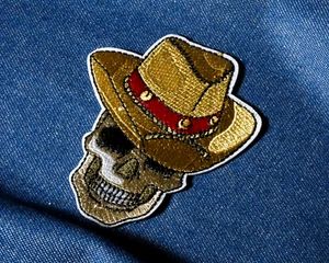 Skull Cowboy Iron-On Patch – Embroidered Western Skeleton Applique 6.5 x 8cm - Picture 1 of 3