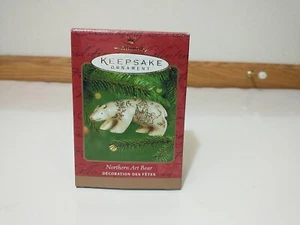 Hallmark NORTHERN ART BEAR Andenken Weihnachtsschmuck 2000 Eskimo Schnitzerei - Bild 1 von 7