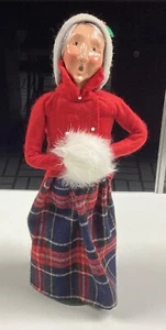 BYERS CHOICE THE CAROLER DAMA CON MUFF DE PIEL BLANCA 1995 - Imagen 1 de 5