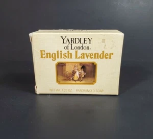 VINTAGE BARS OF YARDLEY OF LONDON ENGLISH LAVENDER FRAGRANCED SOAP 1979 - Picture 1 of 7