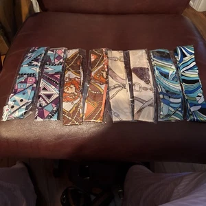 4 Paar - Schal Taschen Handtasche Schals, Haargummis oder Halstücher, Frauen Mode Geschenk - Bild 1 von 7