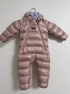 Suéter Patagonia Infantil Hi-Loft Plumón Bunting Rosa Claro 6-12 meses  - Imagen 1 de 8