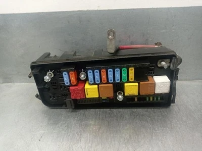 13198102 scatola porta fusibili per OPEL VECTRA C GTS (Z02) 1.9 2002 5246495 - Immagine 1 di 4