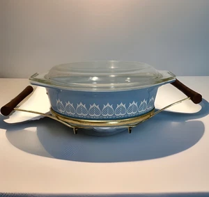 Vintage PYREX Blue Tulip Oval Casserole Dish with Lid & Cradle 043 Promo 1964 - Picture 1 of 16