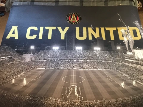 Atlanta United Soccer Season Ticket Holder Gift Blanket Inaugural Game 2017 VGUC Cover