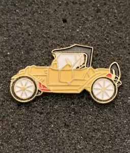 Vintage Ford Model T Classic Car Gold Tone Enamel Automobile Lapel Pin - SPB - Bild 1 von 4