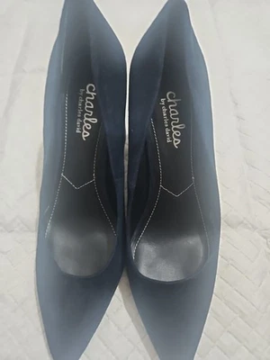 Zapatos de salón Charles By Charles David azul marino talla 7 Foto 1 de 4