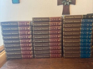 30-Vol Encyclopedia Britannica 15th Edition 1977 Complete Set Leatherette - Picture 1 of 7