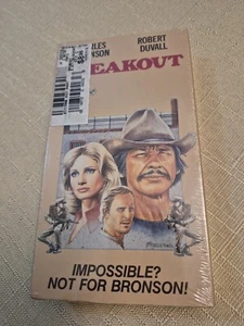 Breakout New Sealed (VHS, 1989) Sealed Goodtimes Charles Bronson Robert Duvall - Picture 1 of 3