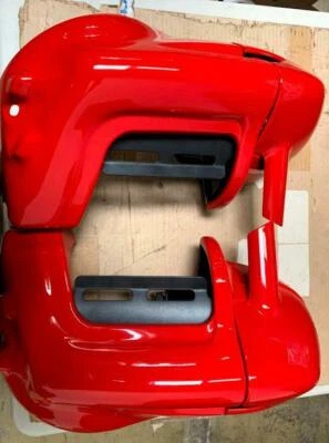 Carenados inferiores OS&D Advanblack rojo escarlata Pre Rushmore aptos para Harley '83-'13 Foto 1 de 3