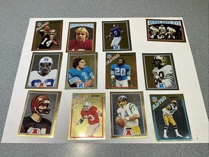 lote 12 diff. Pegatinas de fútbol americano NFL Topps 1982 - Super Bowl XVI de Montana lámina de oro - Imagen 1 de 14
