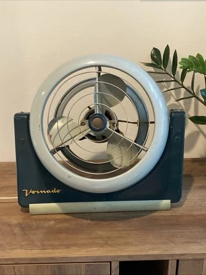 Ventilador eléctrico de mesa Vornado vintage raro inclinable ajustable con enchufe mejorado Foto 1 de 4