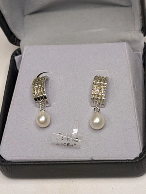 Juego de pendientes vintage de oro blanco de 14k y perlas de diamantes amarillos en caja Foto 1 de 4