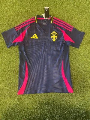 Camiseta Adidas Suecia Visitante 23/24 - Azul/Amarillo/Rosa Foto 1 de 4