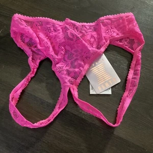 Savage XFenty HOT PINK sheer lace crotchless panties with bow & gem - Picture 1 of 9