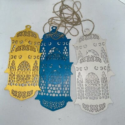 Decoración de madera hágalo usted mismo decoración del hogar. Linternas con luna. Ramadán. Multicolor.  Foto 1 de 4