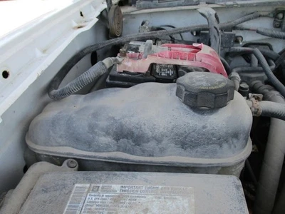 Chevrolet Silverado 3500 2009 Coolant Reservoir 84368363 0098 Foto 1 de 4