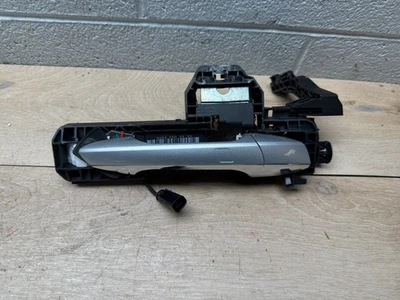 MERCEDES BENZ GLS GL550 GL  13-19 FRONT OR REAR RIGHT OUTSIDE DOOR HANDLE - Image 1 of 4