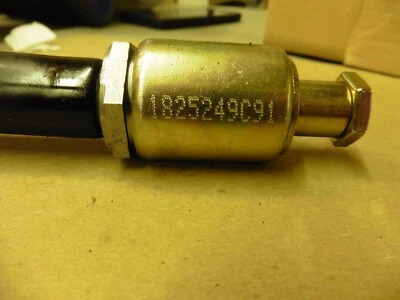 一个全新旧货 1825249C91 点火燃油喷射压力调节器 — 第 1/4 张图片