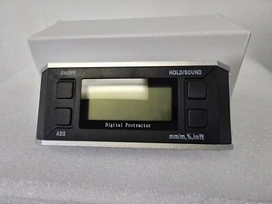 Inclinometer, Digital Protractor/Level/Angle Finder and Gauge Tools with V-Groov - Picture 1 of 1