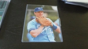 FORMER KANSAS CITY ROYALS KEVIN SEITZER FIELD READY AUTOGRAPHED 8 X10 PHOTOGRAPH - Picture 1 of 2
