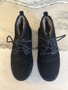 UGG Neumel Men's Chukka Boots Size 12 Black Suede Sheepskin Lined Excellent Cond - Bild 1 von 9