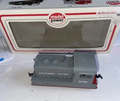 HO Model Power Porter Hustler Locomotive Southern Pacific SP 6708 - Image 1 of 4