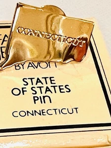 Avon STATE OF STATES PIN ~ CONNECTICUT Tie Tack Lapel Gold tone NOS VINTAGE 1982 - Picture 1 of 1