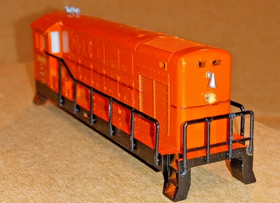 41/2002/01 TRIX CAB #1808 MILWAUKEE RD FM FAIRBANKS & MORSE DIESEL SHELL N SCALE - Image 1 of 4