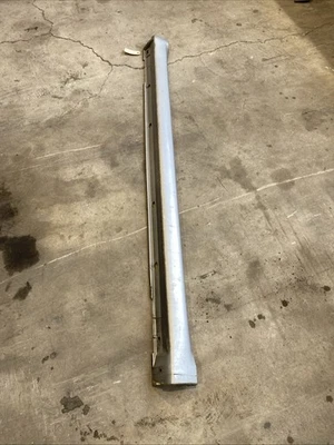 Subaru Legacy 2005 2006 2007-2009 sedán pasajero derecho faldón lateral 39D Foto 1 de 4