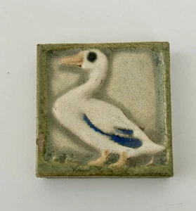 Piastrella Flint Faience anni '20 Flint Mich raffigurante un'anatra quadrata 2,75" - Foto 1 di 3