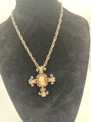 Collar Amedeo NY QVC Italiano Camafeo Cristal Tono Oro Rosa Cruz Distintivo Foto 1 de 4