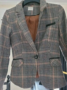 Check Blazer - Picture 1 of 6