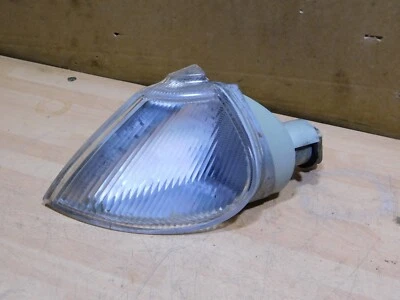 INDICADOR DELANTERO IZQUIERDO RENAULT LAGUNA MK1 1993-1998 7700820126 Foto 1 de 3