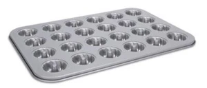 Guglhupf muffin konfekt 24er backblech Mini Kuchen backen rührteig - Bild 1 von 4