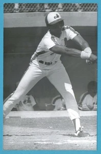 Hubie Brooks (1989) Montreal Expos Vintage Baseball Postcard PP01149 - Picture 1 of 2