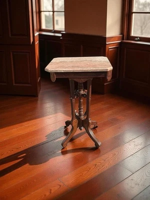 Antiguo soporte de mesa auxiliar victoriano Eastlake rosa mármol tallado detalles Foto 1 de 4