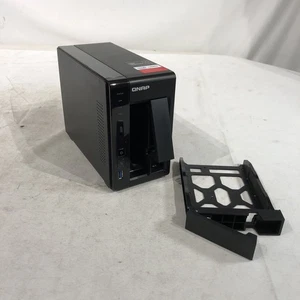 QNAP TS-251+ 2-Bay NAS 8GB RAM Intel 2.0GHz Quad-Core CPU - No drives included - Photo 1/6