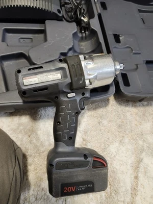 Llave de impacto Ingersoll Rand 1/2 accionamiento Foto 1 de 4