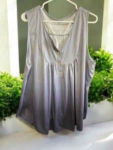 Blusa camisa top pliegues cuello redondo plisados gris sin mangas 24W Plus para mujer - Imagen 1 de 4