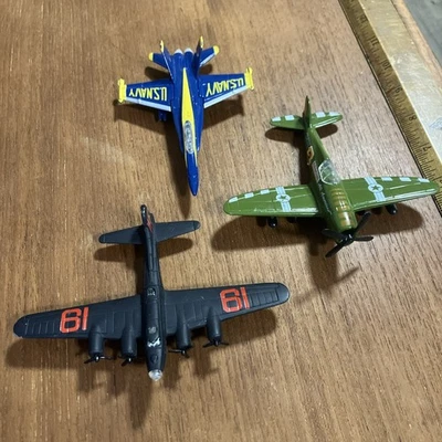 Lote F/A 18C US NAVY Diecast Blue Angels Fighter Jet Maisto P-47d B-17g Foto 1 de 4
